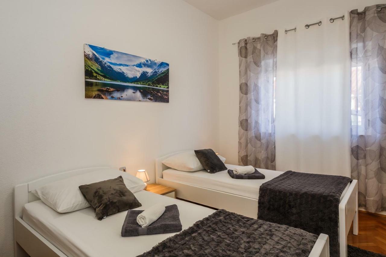 Apartments Josip Trogir Extérieur photo